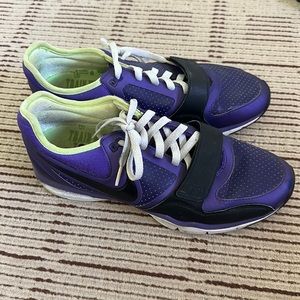 Worn twice Womans Nike max air running athletic sneakers size 10.5